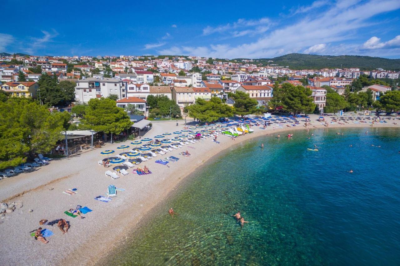 Apartments Luna Crikvenica Luaran gambar
